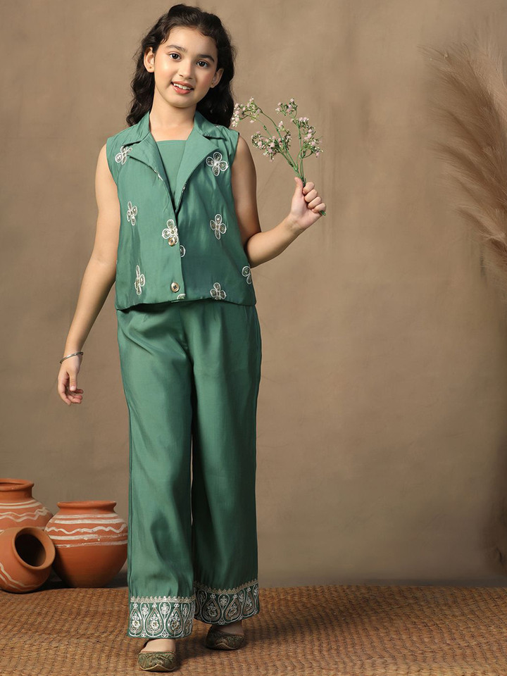 FASHION DREAM – Girls Embroidered Top with Palazzos