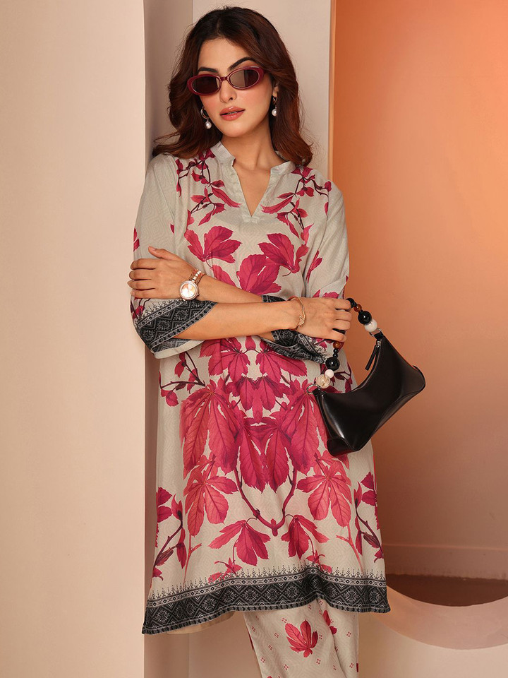 FLOWERVELLY – Women Printed Kurta with Pyjamas