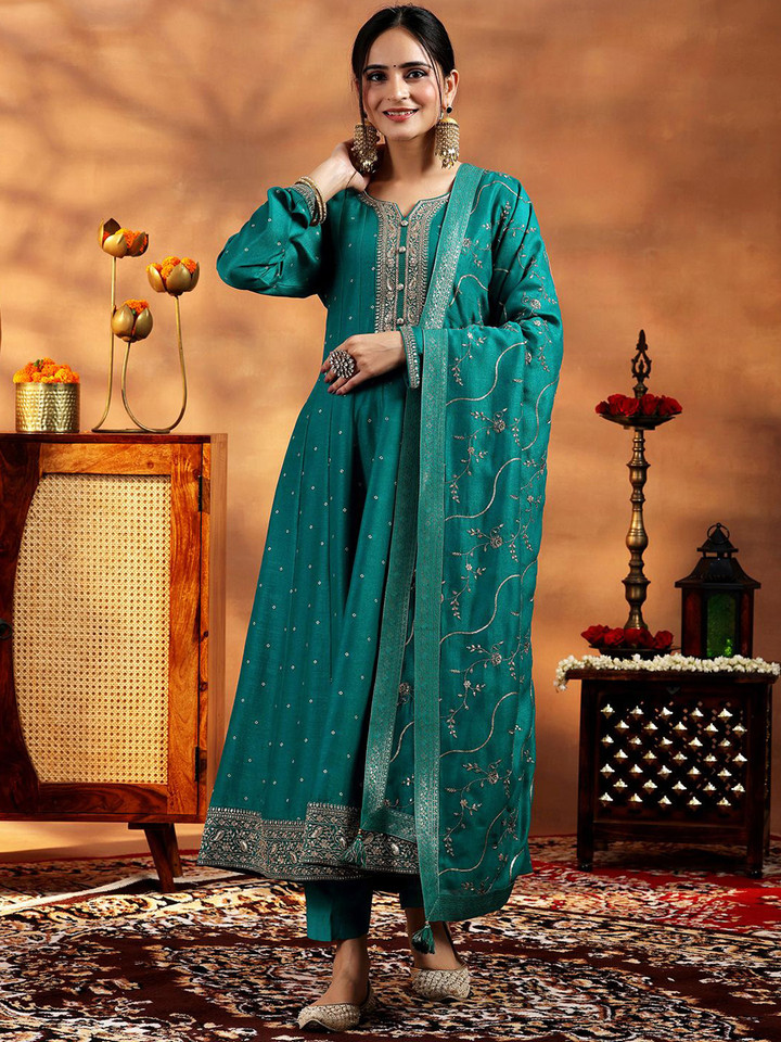Libas – Women Embroidered Kurta with Trousers With Dupatta